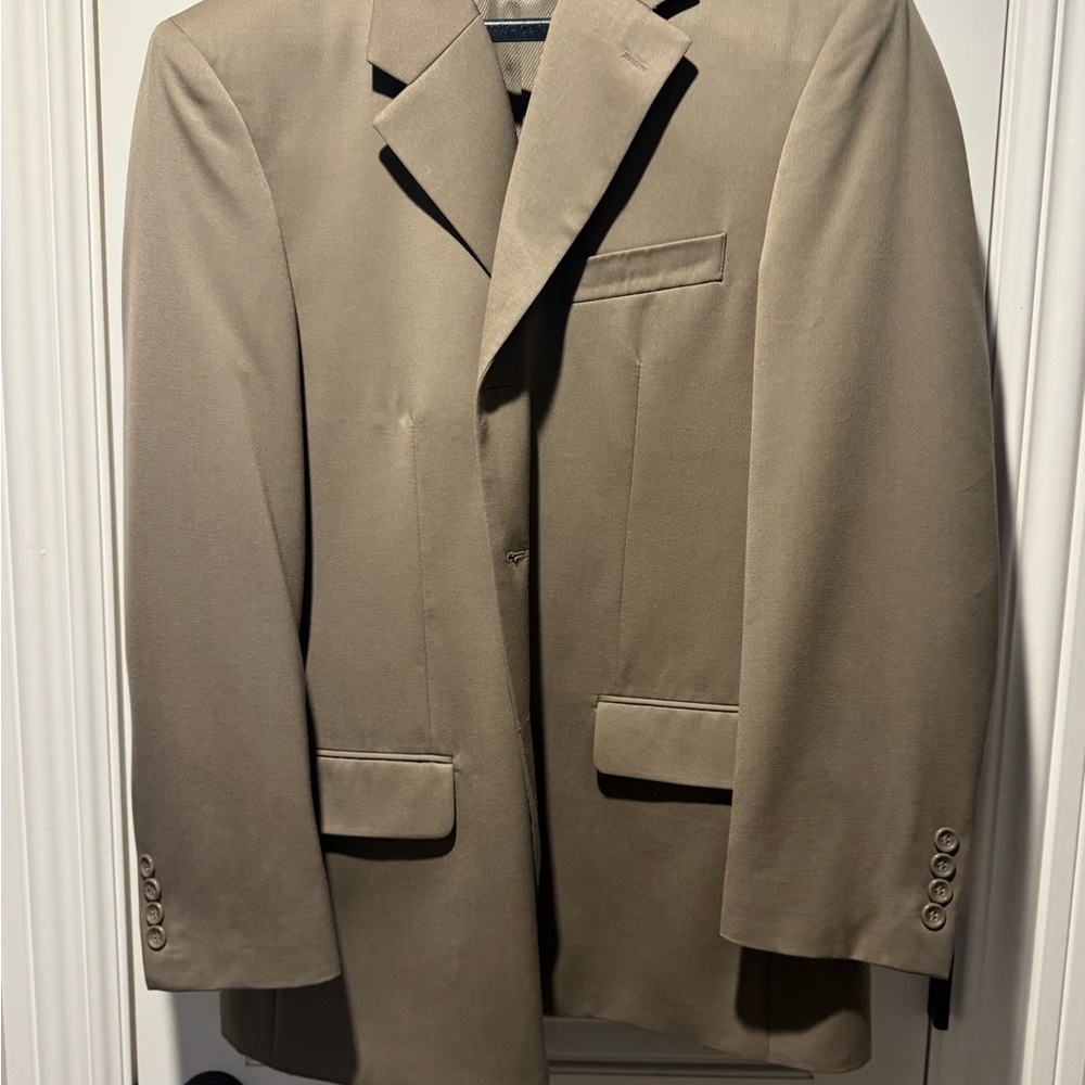 Cianni Collection Tan Suit